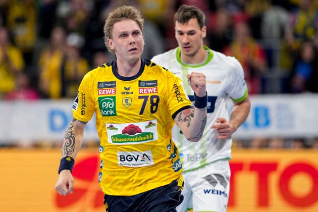 Goalscorer Edwin Aspenbäck RNL, 78 , Rhein Neckar Löwen player, celebrates a goal, cheer, cheer, goal celebration, celebrate the goal, goal, celebration, cheers about the goal, rejoicing, joy, optimistic, positive, game scene, highlight, single picture, single photo, action, action, 28 03 2026, Mannheim Germany , Handball, Bundesliga, Rhein Neckar Löwen HSG Wetzlar xozx