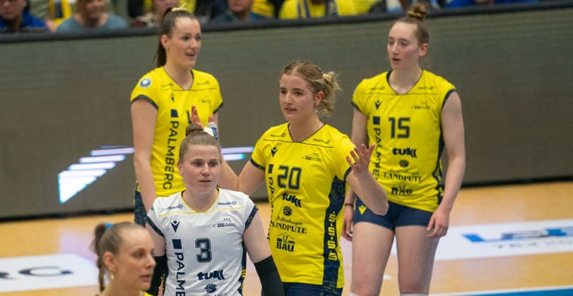 28 3 2026, Volleyball, Women, VBL, 1 VBL, 1 Volleyball Bundesliga, Playoff, Quarterfinals, 3 Game, SSC Palmberg Schwerin Ladies in Black Aachen The volleyball players of SSC Palmberg Schwerin are disappointed Schwerin Palmberg Arena Mecklenburg-Vorpommern Germany