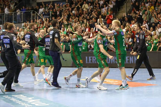 28 03 2026, xtgx, Handball, Daikin HBL, SC Magdeburg Füchse Berlin v l Magdeburg Cheering about the victory, cheering after the end of the game Magdeburg