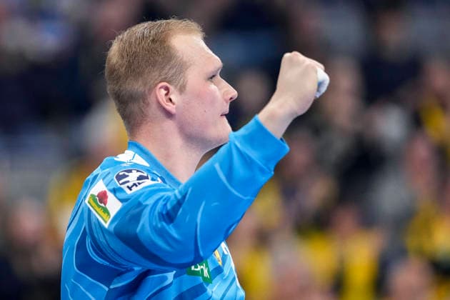 David Späth goalkeeper, RNL, 29 , single picture, single photo, action, action, cheer, cheers, celebration, joy, rejoice, rejoicing, confident, optimistic, positive, game scene, 28 03 2026, Mannheim Germany , Handball, Bundesliga, Rhein Neckar Löwen HSG Wetzlar xozx