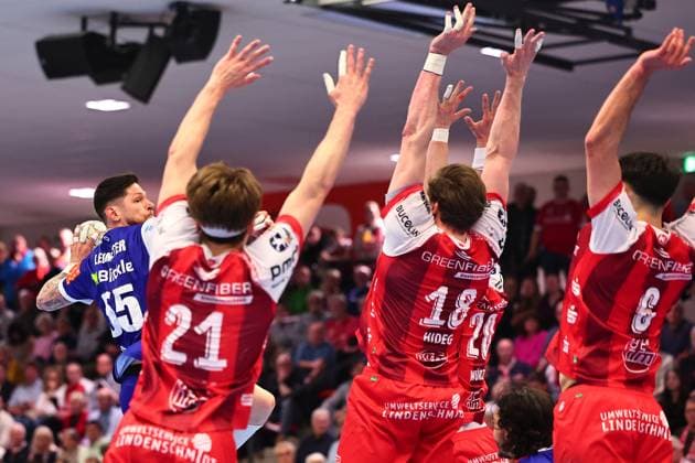 Goal throw by Csaba Leimeter HBW Balingen Weilstetten, 55 GER, TuS Ferndorf vs HBW Balingen Weilstetten, Handball, 2 Bundesliga, 25 Matchday, Season 2025 2026, 28 03 2026 GER, TuS Ferndorf vs HBW Balingen Weilstetten, Handball, 2 Bundesliga, 25 Matchday, Season 2025 2026, 28 03 2026 Kreuztal Copyright: xEibner-Pressefoto RenexWeissx EP_RWS