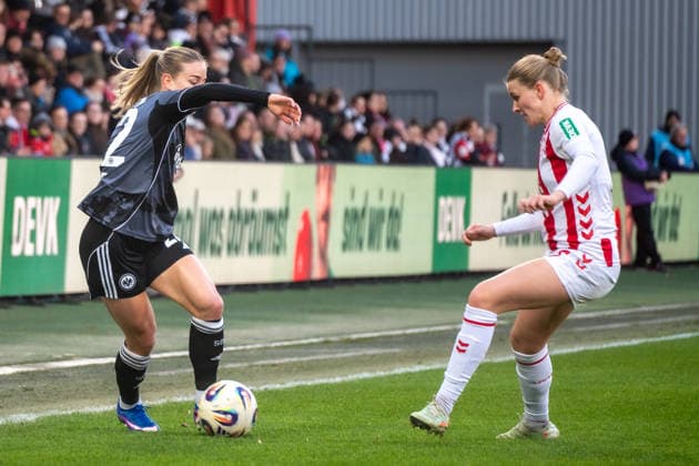 Germany Soccer Google Pixel Womens Bundesliga 2025 2026 1 FC Köln vs Eintracht Frankfurt 22 Matchday Franz Kremer Stadium Cologne Nadine Riesen Eintracht Frankfurt, 22 in duel with Anna Lena Stolze 1 FC Köln, 7 Copyright: xOrhanxHabashx