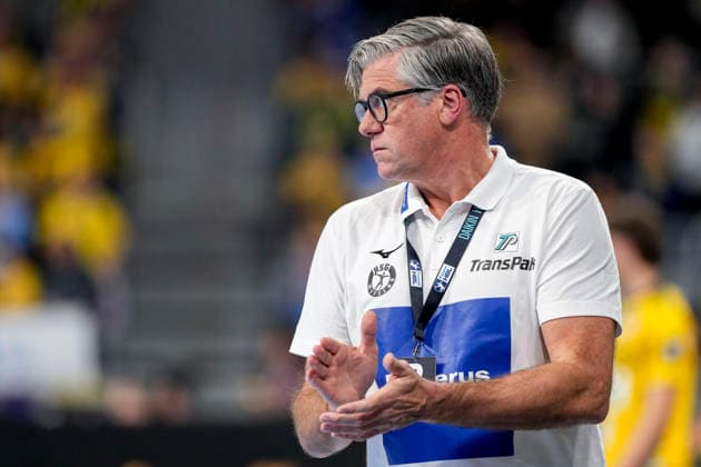 Runar Sigtryggsson coach, head coach, HSG Wetzlar , gives instructions, gestures, gesticulates with arms, single picture, single photo, action, action, 28 03 2026, Mannheim Germany , Handball, Bundesliga, Rhein Neckar Löwen HSG Wetzlar xozx