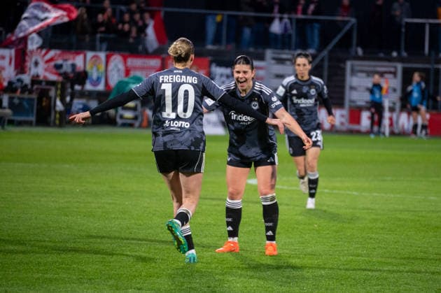 Germany Soccer Google Pixel Women Bundesliga 2025 2026 1 FC Köln vs Eintracht Frankfurt 22 Matchday Franz Kremer Stadium Cologne Goal and goal celebration to 1 1 by Laura Freigang Eintracht Frankfurt, 10 joy, emotions, jubilation, enthusiasm, happy, celebrate Copyright: xOrhanxHabashx