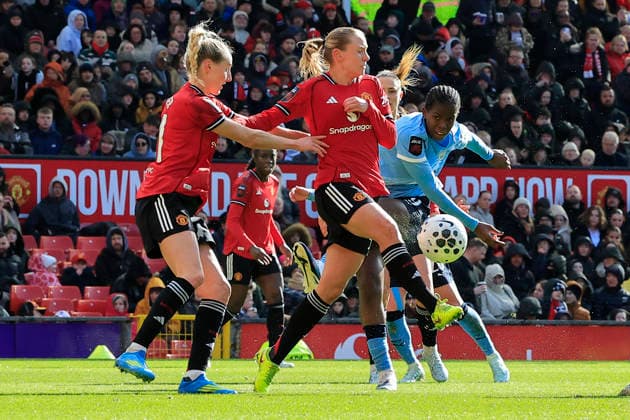 Manchester United, ManU Women v Manchester City Women, Women s Super League Khadija Shaw (9) of Manchester City has a shot on goal during the Women s Super League match between Manchester United Women and Manchester City Women at Old Trafford, Manchester, UK on 28 March 2026. Manchester Old Trafford Greater Manchester UK Editorial use only DataCo restrictions apply See www.football-dataco.com , Copyright: xConorxMolloyx PSI-23962-0106