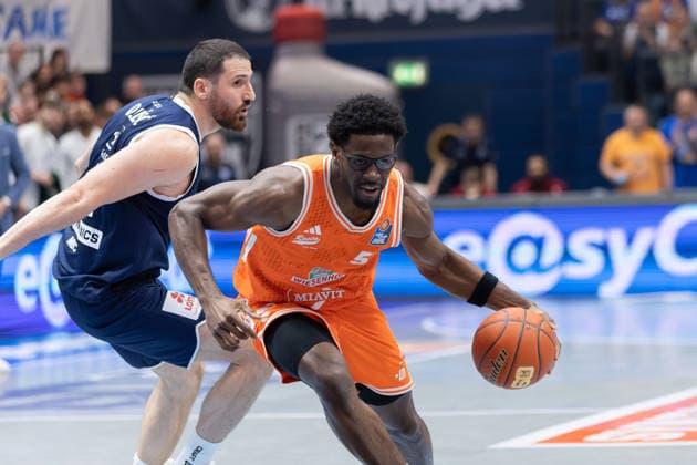 Nemanja Djurisic MBC, 42 , TJ Bamba Vechta, 5 , Syntainics MBC vs Rasta Vechta, Basketball, 1 Bundesliga, Men, Matchday 26, Season 2025 26, 28 03 2026 Weißenfels Stadthalle Sachsen Anhalt Germany
