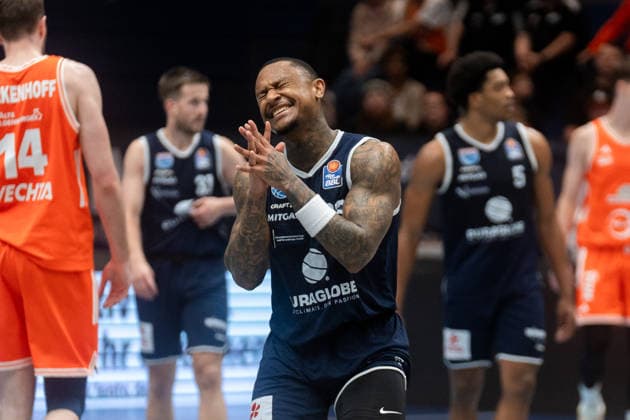 Charles Callison Syntainics MBC, 23 stunned after a whistle against him Syntainics MBC vs Rasta Vechta, Basketball, 1 Basketball Bundesliga, Matchday 26, Season 2025 2026, 28 03 2026 Syntainics MBC vs Rasta Vechta, Basketball, 1 Basketball Bundesliga, Matchday 26, Season 2025 2026, 28 03 2026 Weissenfels Copyright: xEibner-Pressefoto PiaxSchindlerx EP_PSR