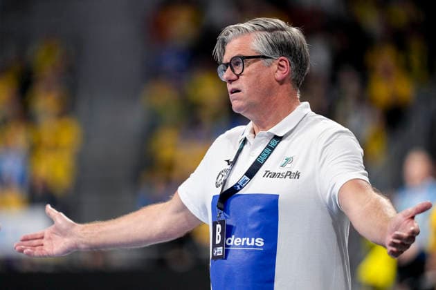 Runar Sigtryggsson coach, head coach, HSG Wetzlar , gives instructions, gestures, gesticulates with arms, single picture, single photo, action, action, 28 03 2026, Mannheim Germany , Handball, Bundesliga, Rhein Neckar Löwen HSG Wetzlar xozx