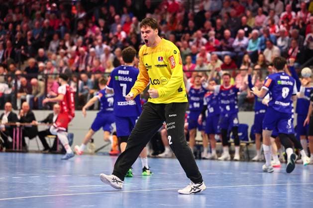 Benedek Nagy HBW Balingen Weilstetten, 32 cheers GER, TuS Ferndorf vs HBW Balingen Weilstetten, Handball, 2 Bundesliga, 25 Matchday, Season 2025 2026, 28 03 2026 GER, TuS Ferndorf vs HBW Balingen Weilstetten, Handball, 2 Bundesliga, 25 Matchday, Season 2025 2026, 28 03 2026 Kreuztal Copyright: xEibner-Pressefoto RenexWeissx EP_RWS