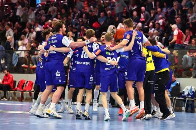 The players of HBW Balingen Weilstetten celebrate the victory against Ferndorf GER, TuS Ferndorf vs HBW Balingen Weilstetten, Handball, 2 Bundesliga, 25 Matchday, Season 2025 2026, 28 03 2026 GER, TuS Ferndorf vs HBW Balingen Weilstetten, Handball, 2 Bundesliga, 25 Matchday, Season 2025 2026, 28 03 2026 Kreuztal Copyright: xEibner-Pressefoto RenexWeissx EP_RWS