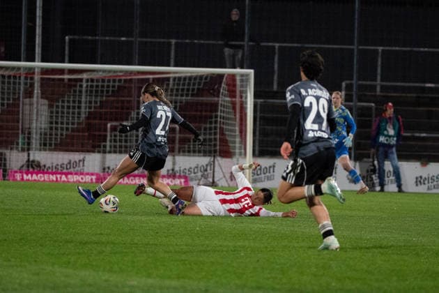 COLOGNE, GERMANY - MARCH 28: during the Google Pixel Frauen-Bundesliga between 1. FC Köln and Eintracht Frankfurt at Franz-Kremer-Stadion on March 28, 2026 in Cologne, Germany. (Photo by Qianru Zhang Press Photo) Copyright: xQianruxZhang SPPx Sportspressphoto_SPR120252