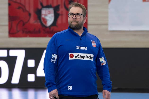 Handball Bundesliga Women,HBF, Season 2025 2026 SV Union Halle Neustadt vs HSG Blomberg Lippe Halle, Germany 28 March 2026 In the picture Coach Steffen Birkner Blomberg Halle Saale SWH Arena Sachsen Anhalt Germany
