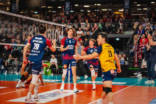 Volleyball mens season 2025 2026 Volleyball Bundesliga play-off quarter-final SVG Lüneburg vs WWK Volleys Herrsching 28 03 2026 The SVG Lüneburg team celebrates