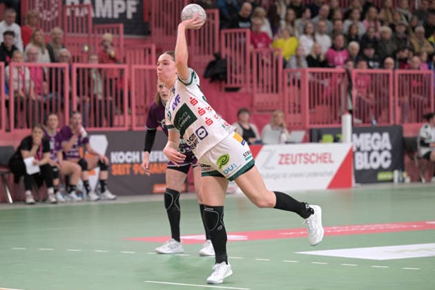 Lara Daeuble FrischAuf Goeppingen, 95 at 7 meter TusSies Metzingen vs FrischAuf Goeppingen , Handball, Alsco HBF, 21 League Matchday, Season 2025 2026, 28 03 2026 TusSies Metzingen vs FrischAuf Goeppingen , Handball, Alsco HBF, 21 League Matchday, Season 2025 2026, 28 03 2026 Tuebingen Copyright: xEibner-Pressefoto TobiasxBaurx EP_TBR