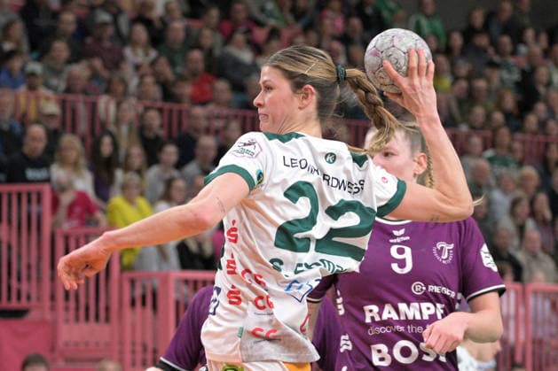 Sina Ehmann FrischAuf Goeppingen, 22 am with ball TusSies Metzingen vs FrischAuf Goeppingen , Handball, Alsco HBF, 21 League matchday, Season 2025 2026, 28 03 2026 TusSies Metzingen vs FrischAuf Goeppingen , Handball, Alsco HBF, 21 League matchday, Season 2025 2026, 28 03 2026 Tuebingen Copyright: xEibner-Pressefoto TobiasxBaurx EP_TBR