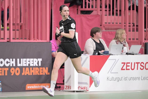 Referee Rosana Sug TusSies Metzingen vs FrischAuf Goeppingen , Handball, Alsco HBF, 21 League Matchday, Season 2025 2026, 28 03 2026 TusSies Metzingen vs FrischAuf Goeppingen , Handball, Alsco HBF, 21 League Matchday, Season 2025 2026, 28 03 2026 Tuebingen Copyright: xEibner-Pressefoto TobiasxBaurx EP_TBR
