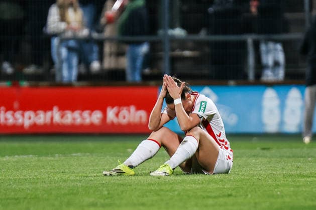 Google Pixel Frauen Bundesliga 1 FC Köln Eintracht Frankfurt 28 03 2026 Vanessa Leimenstoll 1 FC Köln, 29 disappointed after the match Google Pixel Frauen Bundesliga 1 FC Köln Eintracht Frankfurt Köln, Franz Kremer Stadion 28 03 2025 DFB REGULATIONS PROHIBIT ANY USE OF PHOTOGRAPHS AS IMAGE SEQUENCES AND OR QUASI VIDEO Copyright: xBEAUTIFULxSPORTS Freisenx