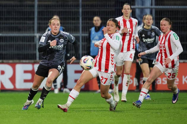 28 03 2026, xgrfx, Fußball Google Pixel Frauen Bundesliga, 1 FC Köln Eintracht Frankfurt v l Lisanne Gräwe Eintracht Frankfurt , Laura Feiersinger 1 FC Köln DFL DFB REGULATIONS PROHIBIT ANY USE OF PHOTOGRAPHS as IMAGE SEQUENCES and or QUASI VIDEO Köln