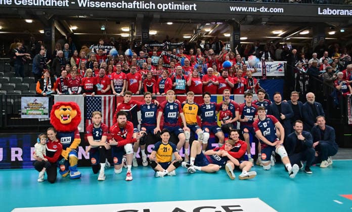 GER 1 VBL, Play Off quarterfinals, SVG Lueneburg vs WWK Volleys Herrsching 28 03 2026, GER 1 VBL, PLay Off quarterfinals, SVG Lueneburg vs WWK Volleys Herrsching, in the picture the Lueneburg team celebrates the victory nordphotoxGmbH xWitke nph00002