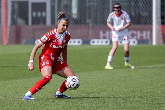 Arianna Caruso FC Bayern Muenchen Frauen, 27 GER, FC Bayern Muenchen Frauen vs 1 FC Nuernberg, Football, Google Pixel Frauen Bundesliga, 22 Spieltag, Saison 2025 2026, 28 03 2026 DFL DFB REGULATIONS PROHIBIT ANY USE OF PHOTOGRAPHS as IMAGE SEQUENCES and or QUASI VIDEO GER, FC Bayern Muenchen Frauen vs 1 FC Nuernberg, Football, Google Pixel Frauen Bundesliga, 22 Spieltag, Saison 2025 2026, 28 03 2026 Muenchen Copyright: xEibner-Pressefoto HeikexFeinerx EP_HFR