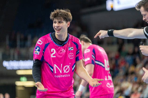 Luca Krist TSV Bayer Dormagen, 02 does not understand the referees decision HSG Krefeld Niederrhein vs TSV Bayer Dormagen, Handball, 2 HBL, 25 Matchday, Season 2025 26, 28 03 2026, HSG Krefeld Niederrhein vs TSV Bayer Dormagen, Handball, 2 HBL, 25 Matchday, Season 2025 26, 28 03 2026 Krefeld Copyright: xEibner-Pressefoto LukasxBaldygax EP_LBA