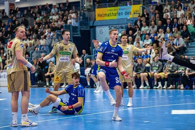 Daikin Handball Bundesliga, VfL Gummersbach TSV Hannover Burgdorf, 28 03 2026 Justus Fischer TSV Hannover Burgdorf 54 , Justus Fischer TSV Hannover Burgdorf 54 , Julian Köster VfL Gummersbach, 7 , Ellidi Vidarsson VfL Gummersbach, 4 , RenÄrs UÅ¡Äins TSV Hannover Burgdorf 10 , Daikin Handball Bundesliga, VfL Gummersbach TSV Hannover Burgdorf, 28 03 2026 Copyright: xBEAUTIFULxSPORTS Erlhofx