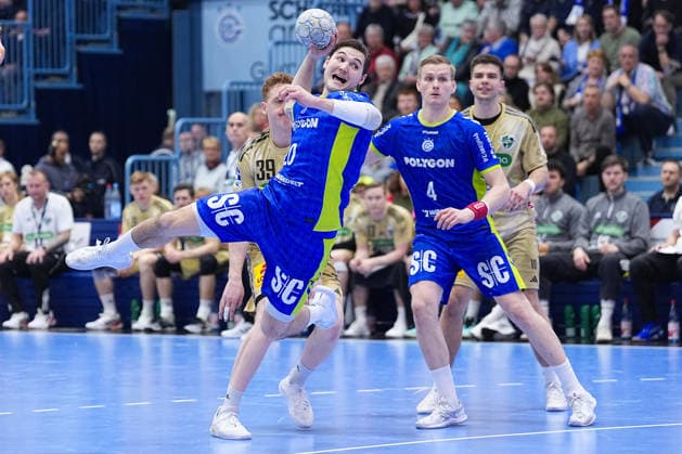 28 03 2026, xydrx, Handball, 1 HBL, VfL Gummersbach TSV Hannover Burgdorf, Schwalbe Arena Ludvig Hallbaeck VfL Gummersbach 20 at the throw Photo xYannisxDreimannxPressefotoKochx Nordrhein Westfahlen Germany