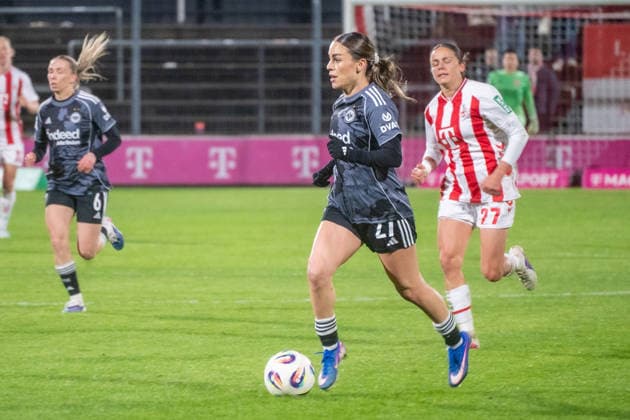 Germany Soccer Google Pixel Women Bundesliga 2025 2026 1 FC Köln vs Eintracht Frankfurt 22 Matchday Franz Kremer Stadium Cologne on the ball Erleta Memeti Eintracht Frankfurt, 27 Copyright: xOrhanxHabashx