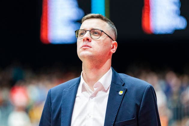 28 03 2026, xomx, Basketball easyCredit BBL Bundesliga, NINERS Chemnitz EWE Baskets Oldenburg v l Lazar Spasic EWE Baskets Oldenburg Head Coach Portrait, Portraet, Chemnitz
