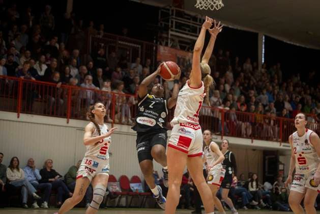 Basketball, Women, DBBL, GiroLive Panthers Osnabrück - TK Hannover