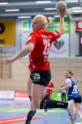 Handball Bundesliga Women,HBF, Season 2025 2026 SV Union Halle Neustadt vs HSG Blomberg Lippe Halle, Germany 28 March 2026 In the picture Lilli Röpke Roepke Halle with ball, Halle Saale SWH Arena Sachsen Anhalt Germany
