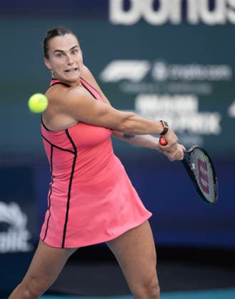 March 28, 2026, Miami Gardens, Fl, United States: MIAMI GARDENS, FL - MARCH 28: Aryna Sabalenka hits the ball against Coco Gauff during the Miami Open at Hard Rock Stadium on March 28, 2026 in Miami Gardens, Florida. Miami Open  - ZUMAt139 20260328_aaa_t139_028 Copyright: xMichaelxPimentel IsixPhotosx