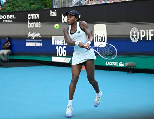 MIAMI GARDENS, FL - MARCH 28: Coco Gauff of the United States returns a shot to Aryna Sabalenka of Belarus during the women s singles final match of the Miami Open on March 28, 2026, at Hard Rock Stadium in Miami Gardens, Florida. (Photo by Michele Eve Sandberg Icon Sportswire) TENNIS: MAR 28 Miami Open EDITORIAL USE ONLY Icon2603280801