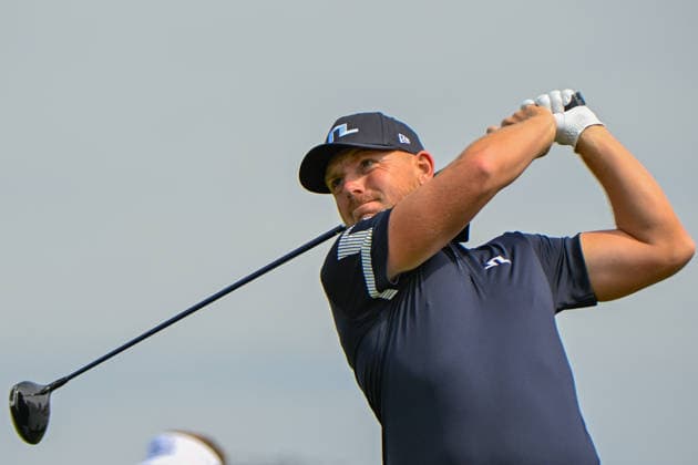 HOUSTON, TX - MARCH 28: Matthew Wallace (ENG) watches his tee shot on 1 during the third round of the Texas Children s Houston Open on March 28, 2026, at Memorial Park Golf Course, Houston, Texas. (Photo by Ken Murray Icon Sportswire) GOLF: MAR 28 PGA, Golf Herren Texas Children s Houston Open EDITORIAL USE ONLY Icon2603280083