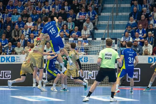 Marian Michalczik, Back, TSV Hannover Burgdorf 22 ,Miro Schluroff, Back, VfL Gummersbach 15 , Kay Smits, Back, VfL Gummersbach 31 , VfL Gummersbach vs TSV Hannover Burgdorf, Daikin Handball Bundesliga, Men , 26 Matchday, 28 03 2026 Gummersbach NRW Germany Copyright: xkolbert-press MartinxWdziecznyx