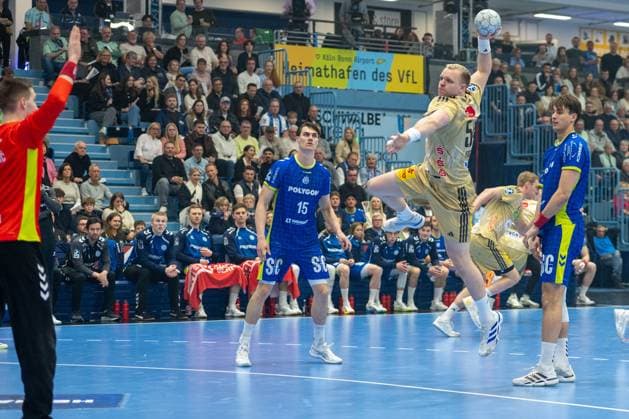 Dominik KuzmanoviÄ‡, Goalkeeper, VfL Gummersbach 1 , Justus Fischer, Winger, TSV Hannover Burgdorf 54 ,Miro Schluroff, Backcourt, VfL Gummersbach 15 , VfL Gummersbach vs TSV Hannover Burgdorf, Daikin Handball Bundesliga, Men , Matchday 26, 28 03 2026 Gummersbach NRW Germany Copyright: xkolbert-press MartinxWdziecznyx