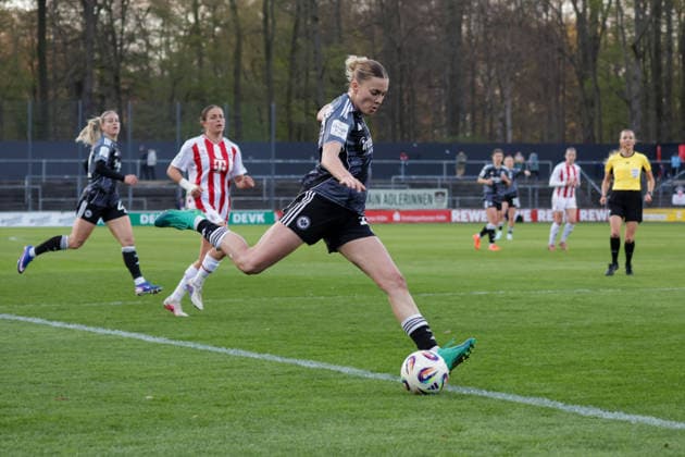 28 03 2026, xgrfx, Fußball Google Pixel Frauen Bundesliga, 1 FC Köln Eintracht Frankfurt v l Laura Freigang Eintracht Frankfurt DFL DFB REGULATIONS PROHIBIT ANY USE OF PHOTOGRAPHS as IMAGE SEQUENCES and or QUASI VIDEO Köln