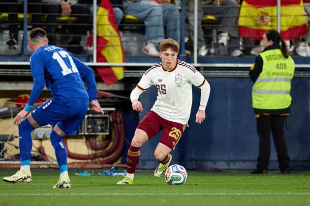 March 27, 2026, Villarreal, Barcelona, Spain: Victor Munoz of Spain in action during the International Friendly, Länderspiel, Nationalmannschaft match between Spain v Serbia at the Estadio de la Ceramica on March 27, 2026 in Villareal Spain Villarreal Spain - ZUMAr232 20260327_zsp_r232_315 Copyright: xDavidxRamirezx