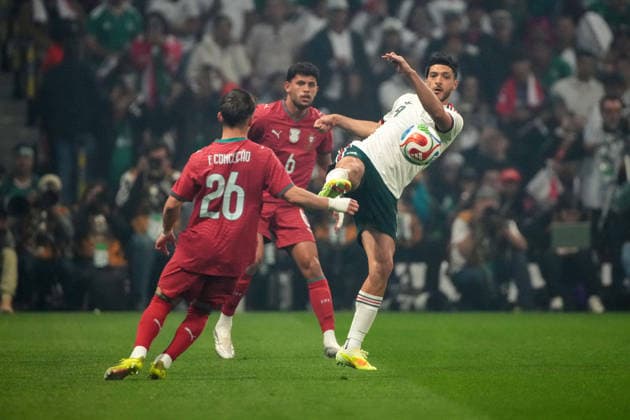 MEXICO VS PORTUGAL - FRIENDLY MATCHL - 28 MARCH 2026 MEXICO CITY, MEXICO. March 28th: Raul Jimenez 9 of Mexico kicks the ball during the preparation friendly match between Mexico and Portugal prior to the FIFA World Cup, WM, Weltmeisterschaft, Fussball 2026, held at Banorte Stadium in Mexico City, Mexico. (PHOTO BY LUIS LICONA IMAGO IMAGES STRAFFON IMAGES MANDATORY CREDIT EDITORIAL USE Copyright: xLUISxLICONAx