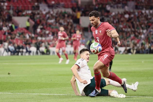International Friendly, Länderspiel, Nationalmannschaft - Mexico vs. Portugal Cesar Montes (L) of Mexico in action against Gonçalo Ramos (R) of Portugal during a friendly international soccer match between Mexico and Portugal at Banorte Stadium in Mexico City, Mexico, 28 March 2026. Mexico City Mexico  Copyright: xJoséxMéndezx