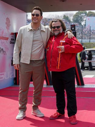 FORMULA ONE JAPANESE GRAND PRIX 2026 Chris Pratt (Actor) and Jack Black (Actor) arriving for Race Day during the Formula 1 Aramco Japanese Grand Prix 2026, 3rd round of the 2026 Formula One World Championship, WM, Weltmeisterschaft from March 27th - 29th, 2026 at the Suzuka Circuit, Suzuka City, Japan. Credit: Robbie Hoad Every Second Media Editorial use only. All images are copyright Every Second Media Limited. No images may be reproduced without prior permission. Copyright: xIMAGO EveryxSecondxMediax ESM-1879-0305 RobbiexHoadx xEveryxSecondxMediax
