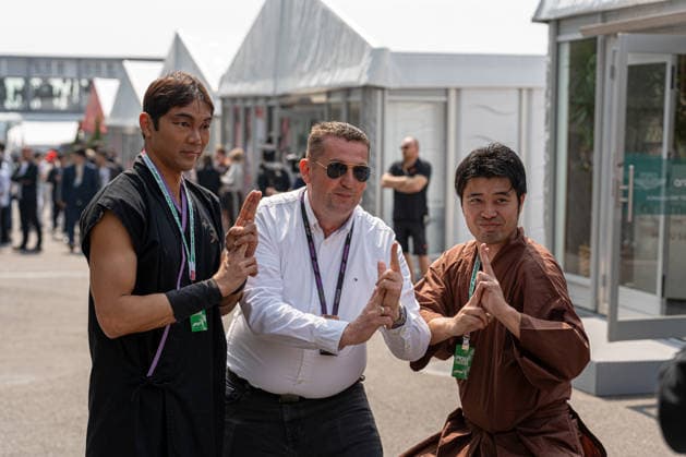 29th March 2026; Suzuka Circuit, Suzuka, Japan; 2026 FIA Formula 1 Japanese Grand Prix Race Day; Fan posing with Performers KeiichixMiyashita Content restricted for UK based newspaper