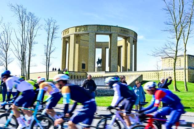 In Flanders Fields From Middelkerke to Wevelgem 2026 Cycling Race WEVELGEM, BELGIUM - MARCH 29 : Illustration picture war monument during the 88th edition of In Flanders Fields From Middelkerke to Wevelgem an UCI World Tour 1.UWT one day cycling road race for Men Elite of 240 km with start in Middelkerke and finish in Wevelgem on March 29, 2026 in Wevelgem, Belgium, 29 03 2026 ( Motordriver Guy De Vuyst - Wevelgem Belgium  Copyright: xJanxDexMeuleneirx