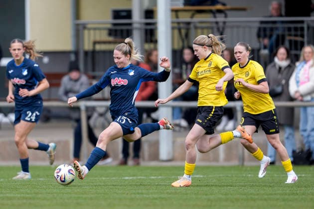 v li Nadine Bitzer TSG II, 15 , Dana Keßler Kessler, Weinberg, 6 , Action, Action, Match scene, 29 03 2026, St Leon Rot Germany , Soccer, Women, Regionalliga Süd, TSG 1899 Hoffenheim U20 SV 67 Weinberg, 29 03 2026, St Leon Rot Germany , Soccer, Women, Regionalliga Süd, TSG 1899 Hoffenheim U20 SV 67 Weinberg, DFB DFL REGULATIONS PROHIBIT ANY USE OF PHOTOGRAPHS AS IMAGE SEQUENCES AND OR QUASI VIDEO xozx