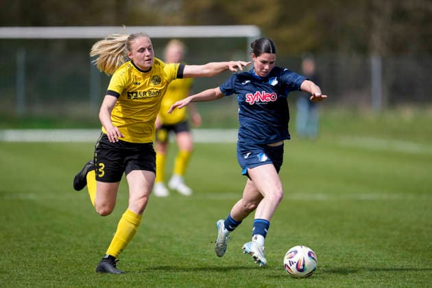 v li Mara Grimm Weinberg, 3 , Victoria Säring TSG II, 27 , duel, duel, tackle, tackling, dynamics, action, action, 29 03 2026, St Leon Rot Germany , Football, Women, Regionalliga Süd, TSG 1899 Hoffenheim U20 SV 67 Weinberg, 29 03 2026, St Leon Rot Germany , Soccer, Women, Regionalliga Süd, TSG 1899 Hoffenheim U20 SV 67 Weinberg, DFB DFL REGULATIONS PROHIBIT ANY USE OF PHOTOGRAPHS AS IMAGE SEQUENCES AND OR QUASI VIDEO xozx