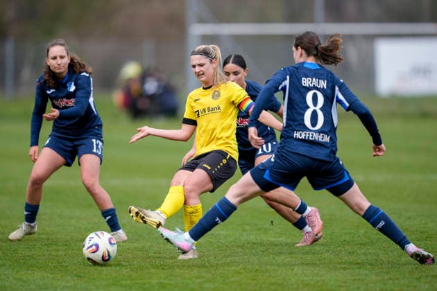 v li Leni Wileschek TSG II, 13 , Anna Hofrichter Weinberg, 12 , Sara Sahiti TSG II, 10 , Ann Sophie Braun TSG II, 8 , duel, duel scene, duel, tackle, tackling, dynamics, action, action, 29 03 2026, St Leon Rot Germany , Football, Women, Regionalliga Süd, TSG 1899 Hoffenheim U20 SV 67 Weinberg, 29 03 2026, St Leon Rot Germany , Soccer, Women, Regionalliga Süd, TSG 1899 Hoffenheim U20 SV 67 Weinberg, DFB DFL REGULATIONS PROHIBIT ANY USE OF PHOTOGRAPHS AS IMAGE SEQUENCES AND OR QUASI VIDEO xozx