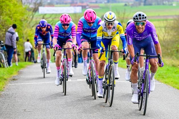 In Flanders Fields From Middelkerke to Wevelgem 2026 Cycling Race WEVELGEM, BELGIUM - MARCH 29 : DE BONDT Dries of Team Jayco AlUla leading the escape pack during the 88th edition of In Flanders Fields From Middelkerke to Wevelgem an UCI World Tour 1.UWT one day cycling road race for Men Elite of 240 km with start in Middelkerke and finish in Wevelgem on March 29, 2026 in Wevelgem, Belgium, 29 03 2026 ( Motordriver Guy De Vuyst - Wevelgem Belgium  Copyright: xJanxDexMeuleneirx