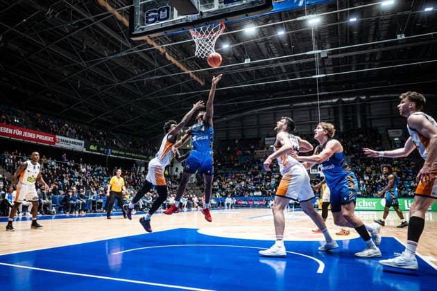 29 03 2026, xhfmx, Basketball easyCredit BBL Bundesliga, Frankfurt Skyliners Rostock Seawolves v l Kassim Nicholson Rostock Seawolves , Nahiem Alleyne Skyliners Frankfurt DFL DFB REGULATIONS PROHIBIT ANY USE OF PHOTOGRAPHS as IMAGE SEQUENCES and or QUASI VIDEO Frankfurt am Main