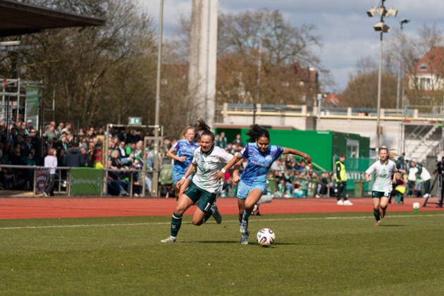 BREMEN, GERMANY - MARCH 29: during the Google Pixel Frauen-Bundesliga between SV Werder Bremen and SGS Essen at Weserstadion Platz 11 on March 29, 2026 in Bremen, Germany. (Photo by Qianru Zhang Press Photo) Copyright: xQianruxZhang SPPx Sportspressphoto_SPR120908