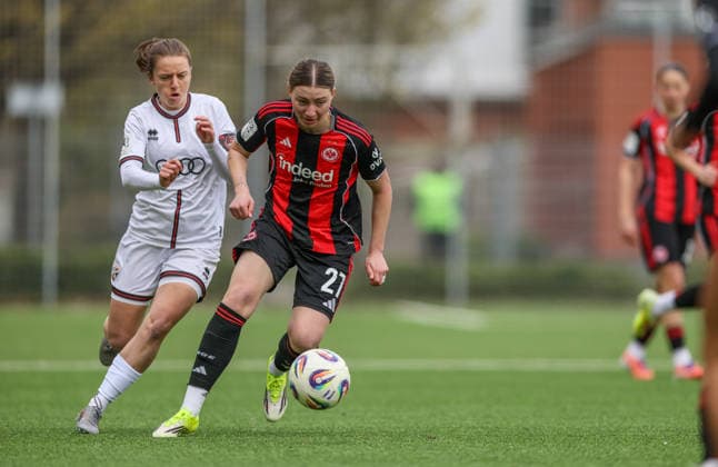 GER, Frankfurt, Eintracht Frankfurt II vs FC Ingolstadt, 2 Womens Bundesliga, Football, DFB, Season 2025 2026, Stadion am Brentanobad, 21 Matchday in the picture from l Katharina Reikersdorfer FC Ingolstadt Women 20 , Tessa Zimmermann Eintracht Frankfurt II 20 , Duel DFB DFL REGULATIONS PROHIBIT ANY USE OF PHOTOGRAPHS AS IMAGE SEQUENCES AND OR QUASI VIDEO, 29 03 2026 Copyright: HMBxMedia HendrikxHamelau